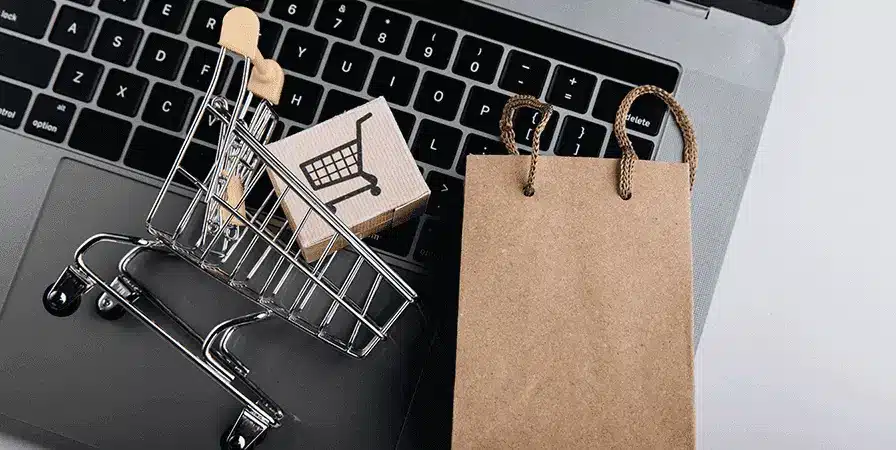 ما هي خدمات المتاجر الالكترونية التي تقدمها أبولو؟